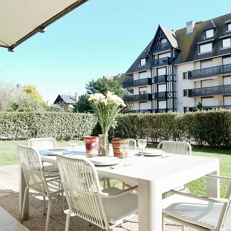 Apartment Riviera - Jardin Face A La Plage, Proximite & Luxe Inegale *