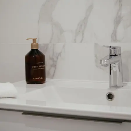 Apartment Riviera - Jardin Face A La Plage, Proximite & Luxe Inegale Deauville